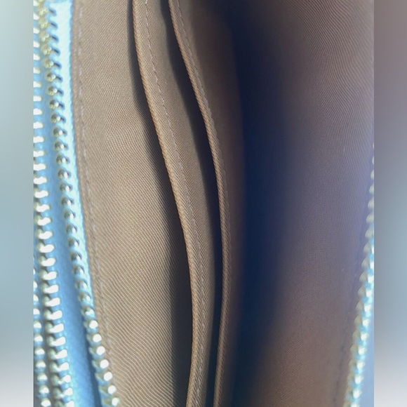 Coach Corner Zip Wristlet Blue Leather/Tan/Chalk - Picture 5 of 8